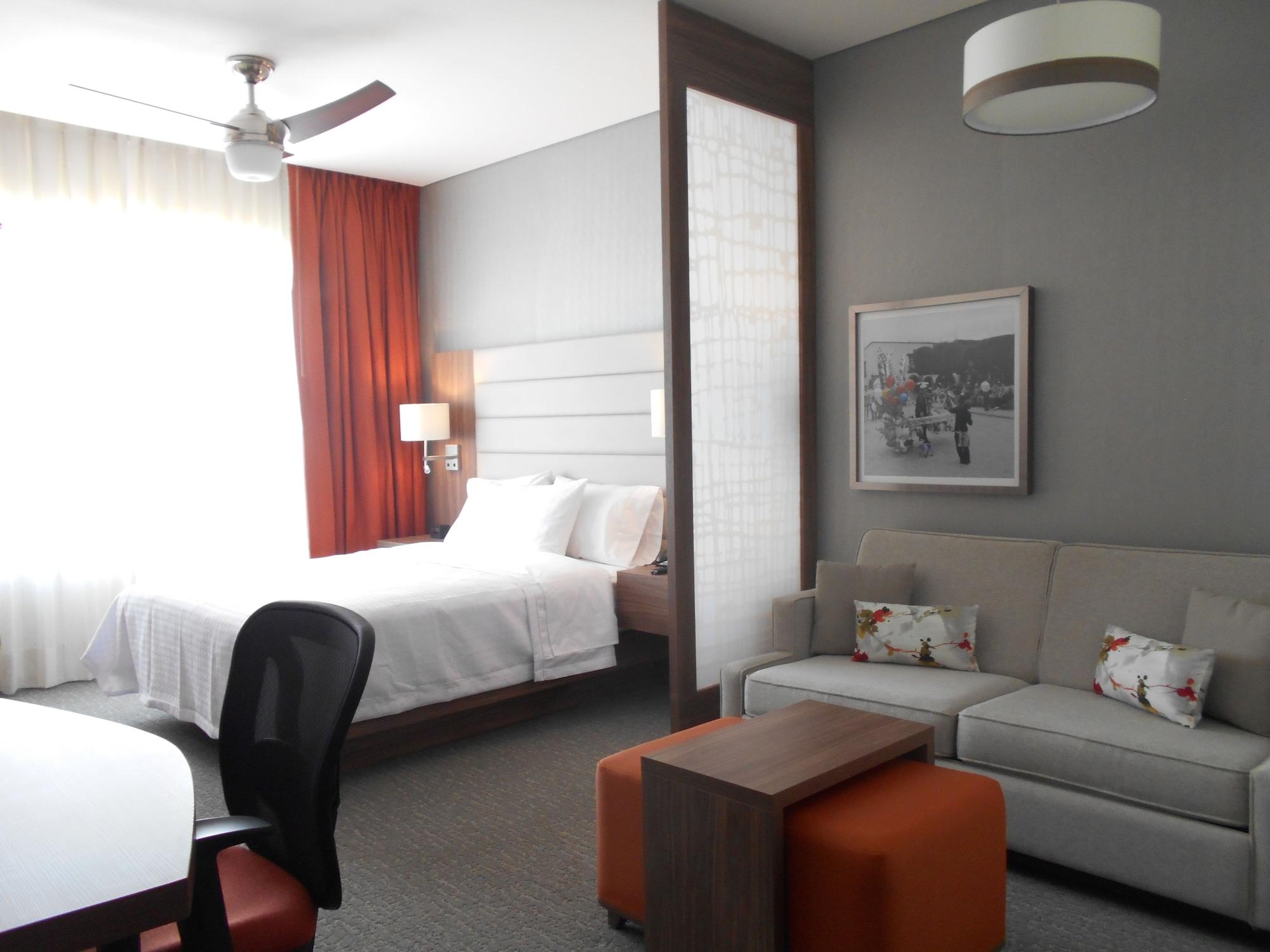 Homewood Suites By Hilton Silao Airport Exteriör bild