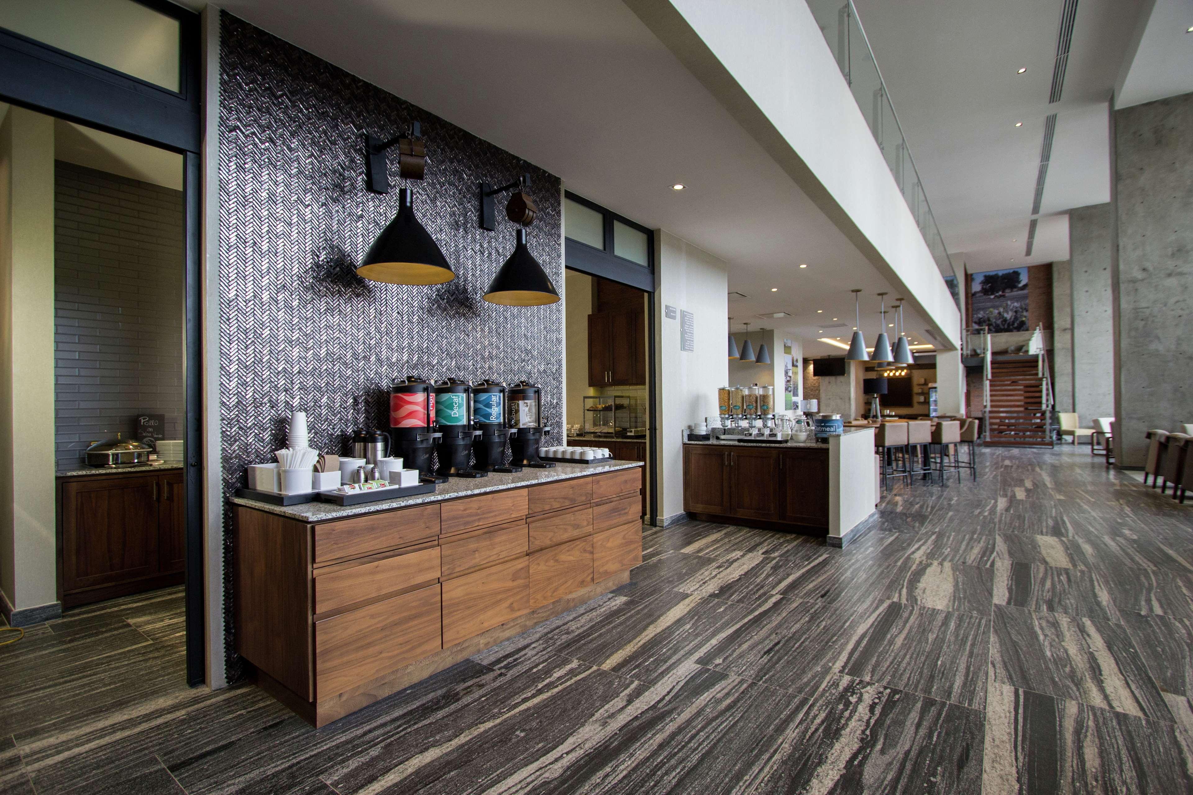 Homewood Suites By Hilton Silao Airport Exteriör bild